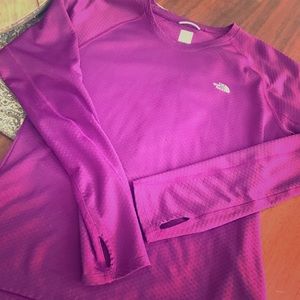 Women’s The North Face Long Sleeve - L